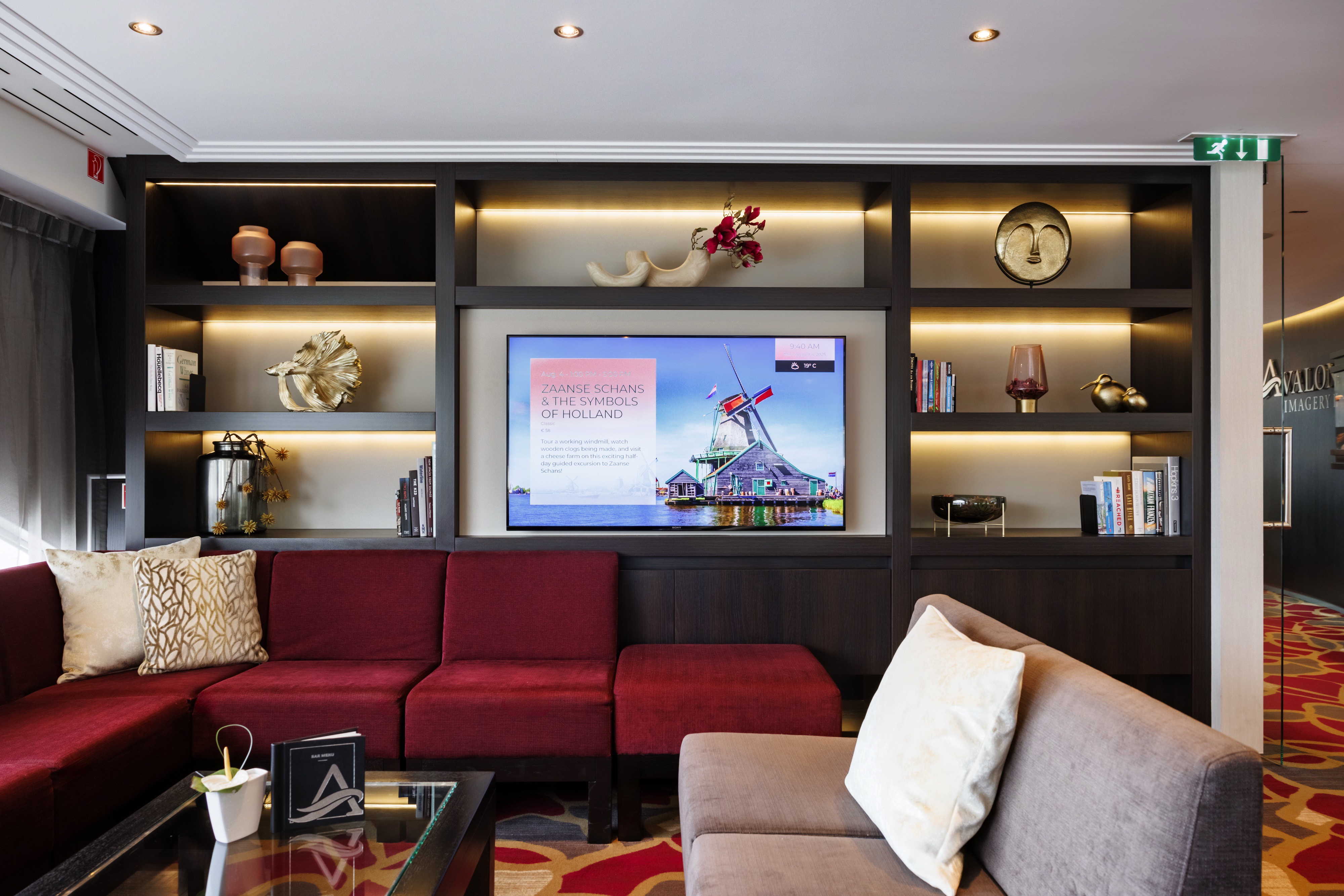 Avalon Imagery II - Panorama Lounge